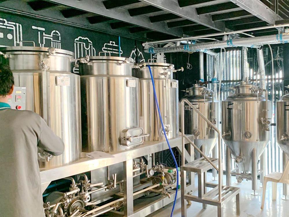 What is the usage of compressed air in brewery operation